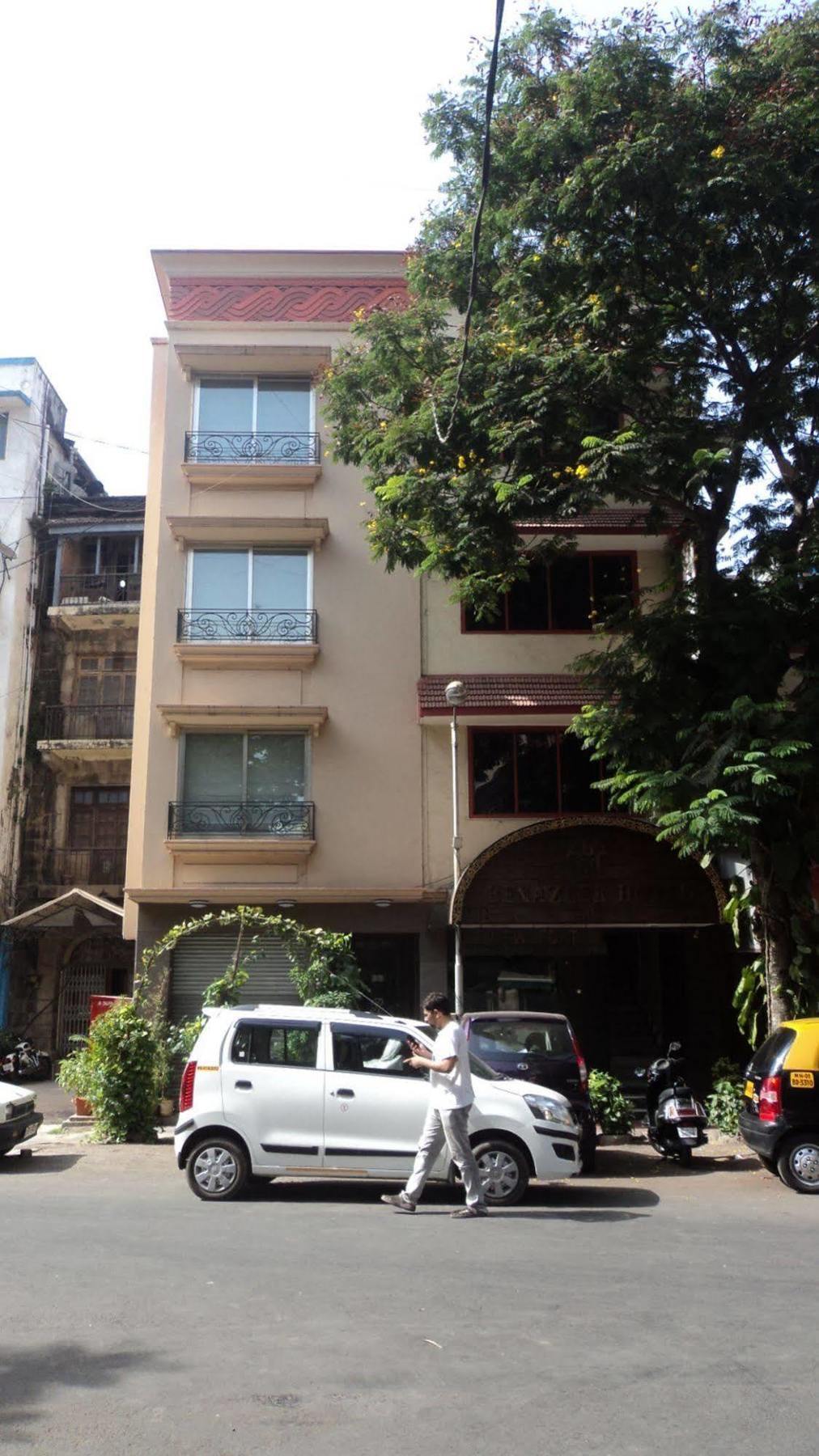 Benazeer Hotel Mumbai Exteriör bild